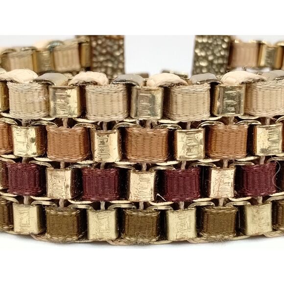 Vintage Multi-Medium Grouping of Necklaces and Bracelets Wood Faux Pearls - Picture 11 of 11